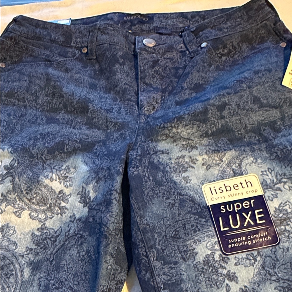 Bandolino Lisbeth Curvy Skinny Crop Jeans Blue Paisley Floral Acid Wash Size 6 - Picture 14 of 14